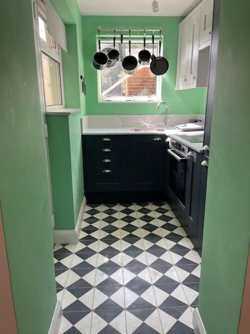 Lovely 1 Bedroom Flat In Broadstairs Bagian luar foto
